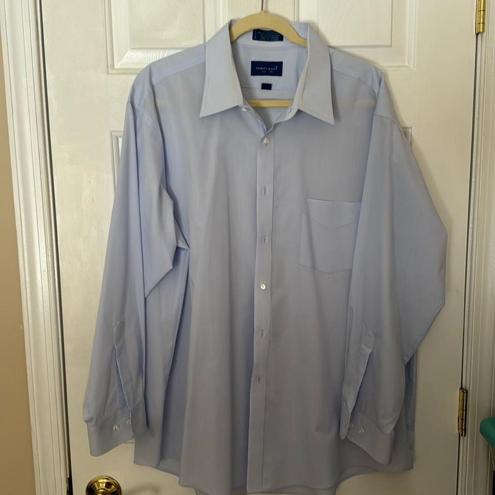 Men’s dress shirt size 18 34/35 sleeve.